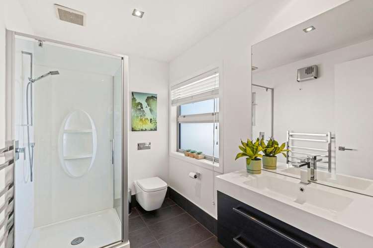 23 Taylors Avenue Bryndwr_24