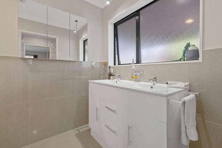 6 Fencourt Place Rototuna North_8