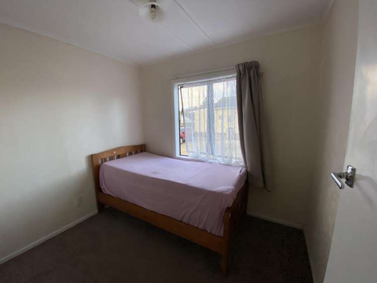 75b Phillips Ave 10917_4