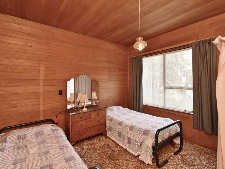 77 Pacific Drive Southbridge_6