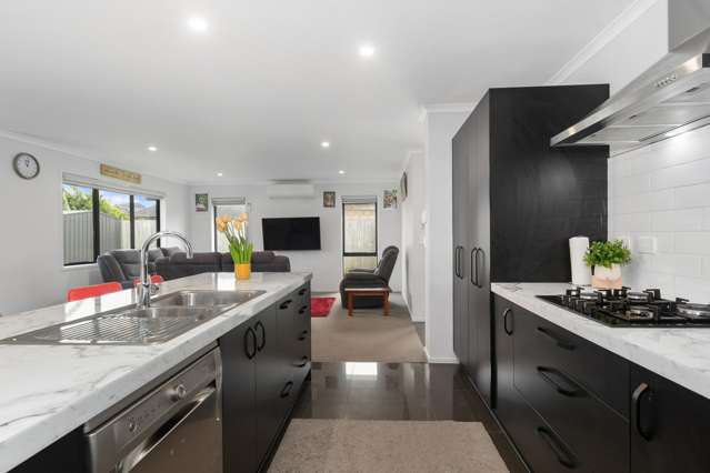 15 Dunstan Avenue Tikipunga_2