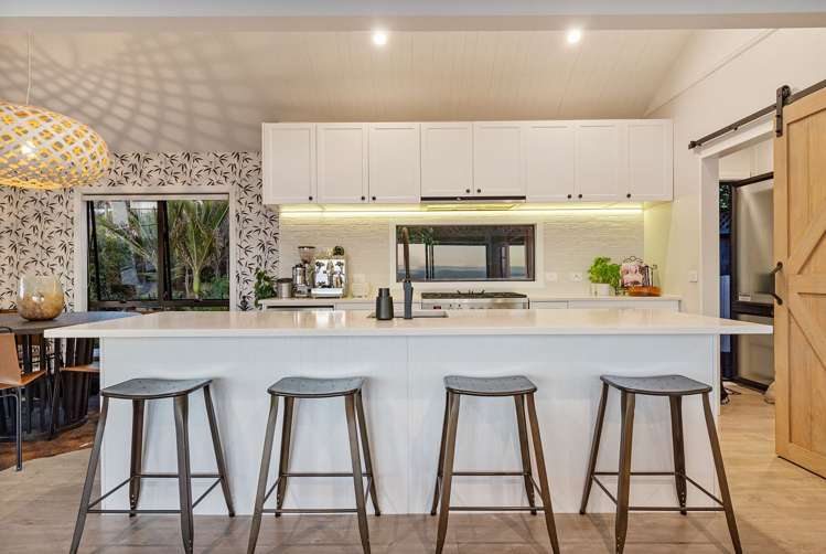 5 Poaka Place Beach Haven_11