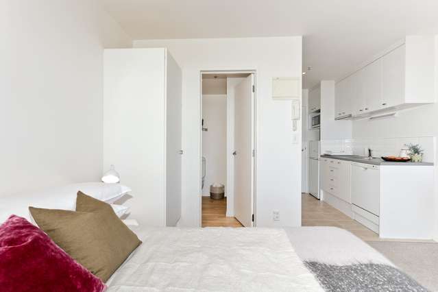 8f/11 Howe Street Freemans Bay_4