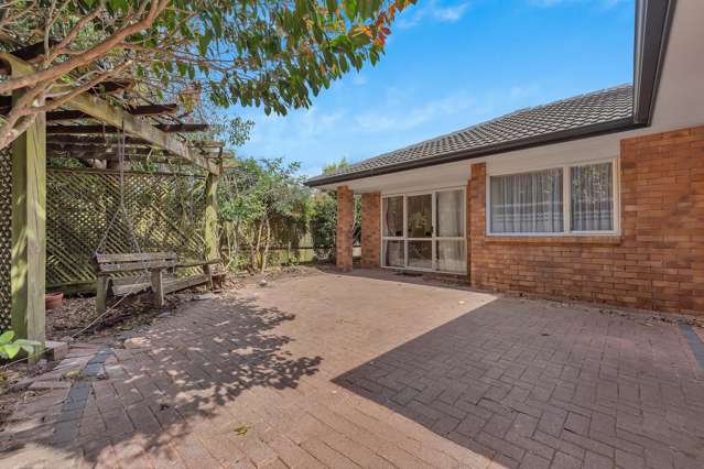 Spacious and Charming Family Home in Wattle Downs