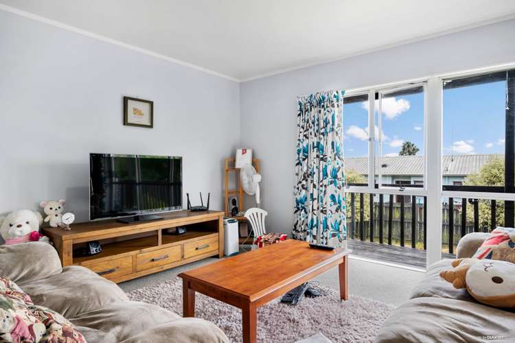 8 Constance Place Clover Park_12