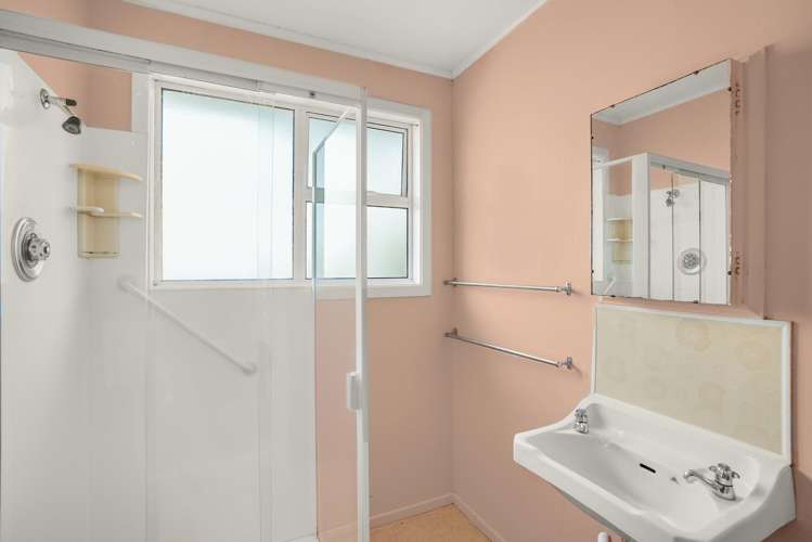 10 Langford Street Naenae_14