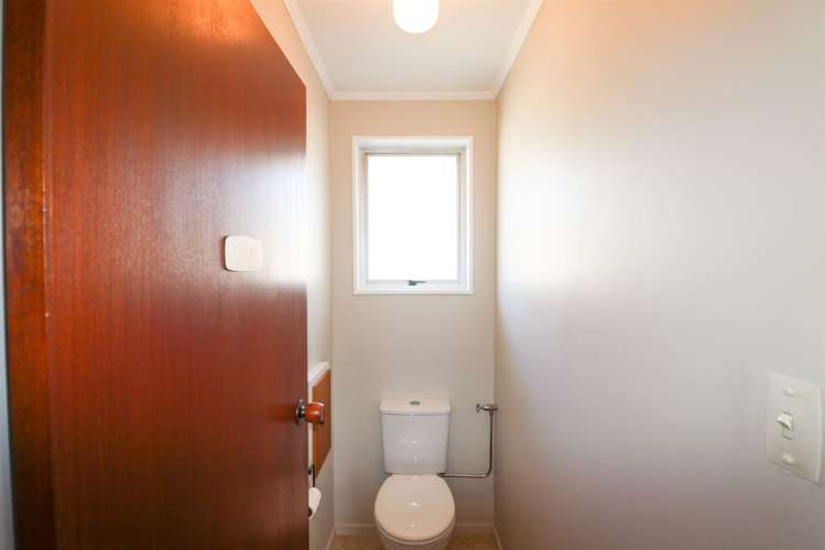 2/65 Wilson Street Seaview_6