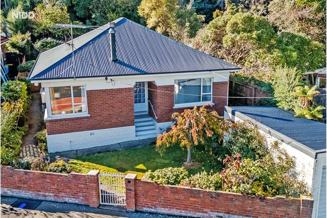 Charming  Bungalow in Tainui