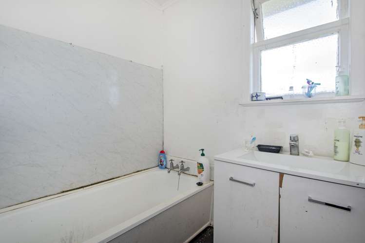 16 Mcmillan Avenue Kamo_9