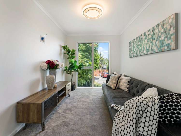 89C St Annes Crescent Wattle Downs_7