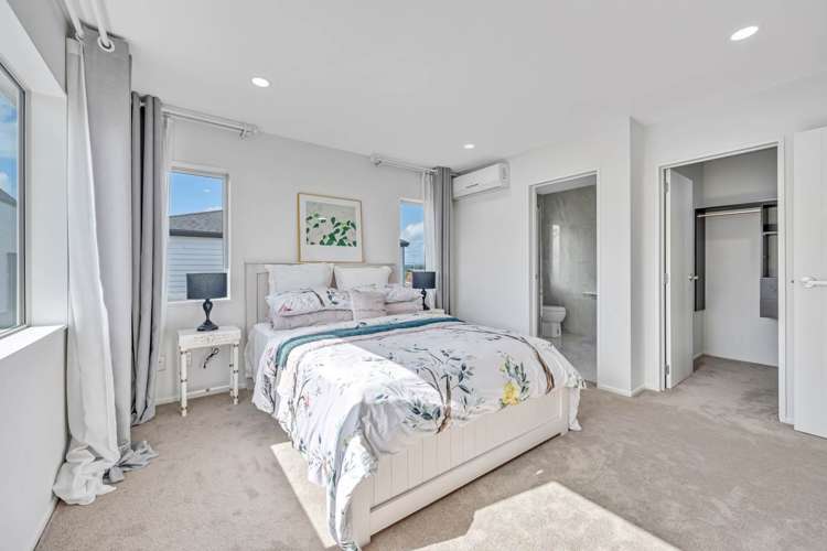 19 Woodford Avenue Henderson_20