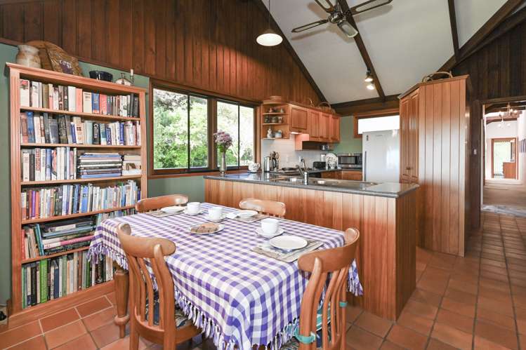 28 Longview Road Poraiti_7