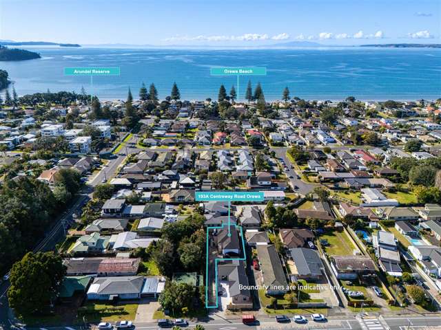 Heart of Orewa: Modern Luxury 5-Bedroom Family Estate!