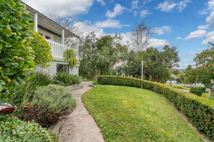 114 Tuhikaramea Road Dinsdale_38