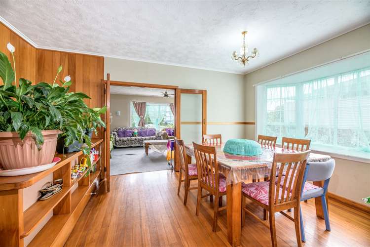 8 Christina Avenue Te Atatu South_3