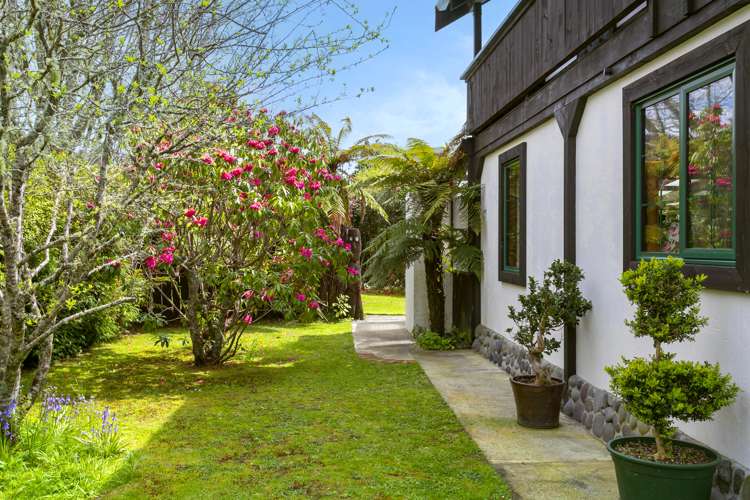 200 Mangaroa Street Tokaanu_25