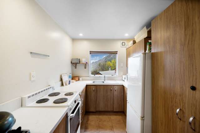 4b Dart Place Fernhill/Sunshine Bay_1