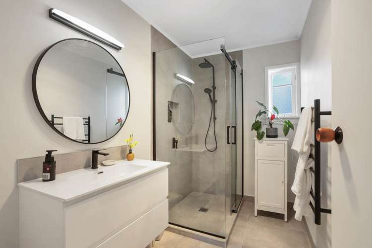 2 Quiet Street Te Atatu South_16