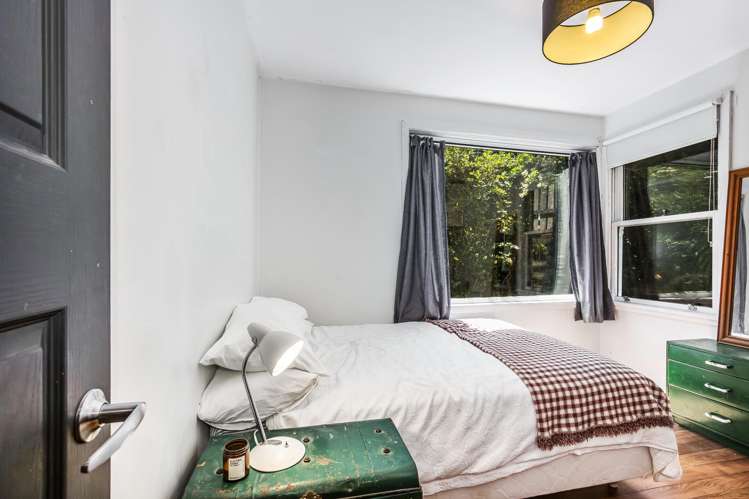 18 Sidlaw Street Strathmore Park_13