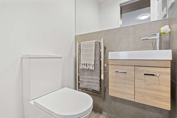 2/69 Tiketike Way Brooklyn_15