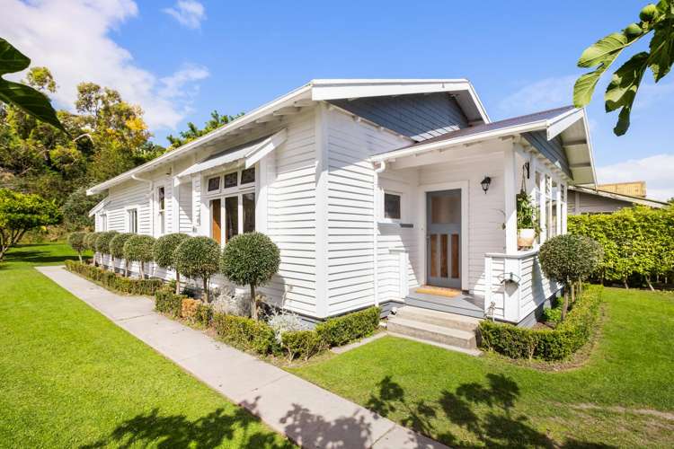 391 Clifford Street_0