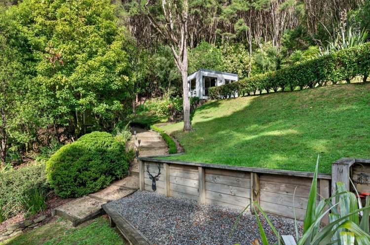 1598 Pack Spur Road Mataikona_33