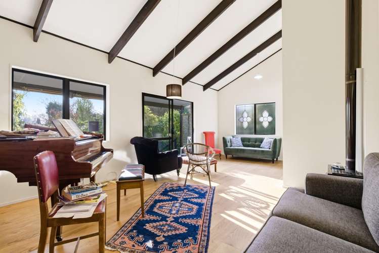 32 Charles Crescent Rainbow Point_6