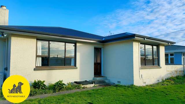 Three bedroom home in Waikiwi!