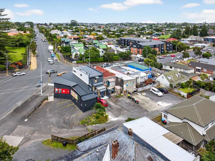 1087 New North Road Mt Albert_13