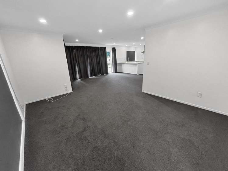 41 Upland Road 2802_1