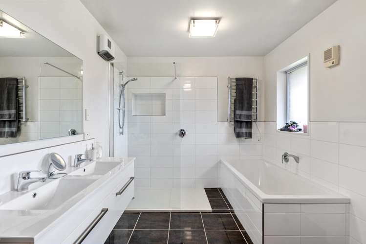 33 Oakden Drive Darfield_14