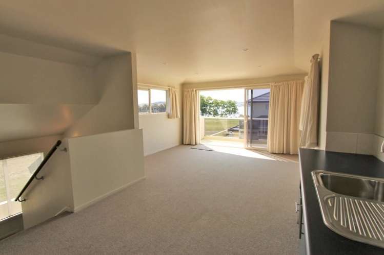 2/2 The Moorings Taupo_10