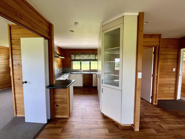 16 Factory Road Waimana_7