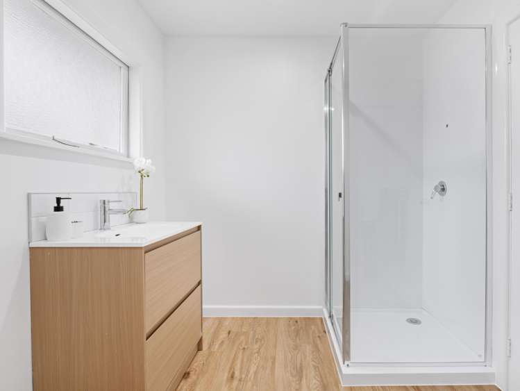 49 Sandown Crescent Aranui_9