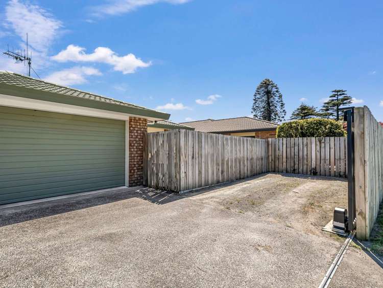 17 Barry Road Waihi_24