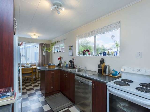 65 Hartford Crescent Totara Park_3