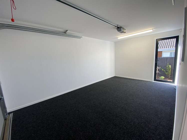 2/1 Sugden Street 10222_3