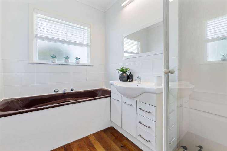 110 Sandspit Road Cockle Bay_31