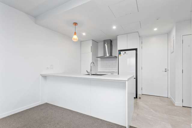 108/1 Kimiora Street Three Kings_4