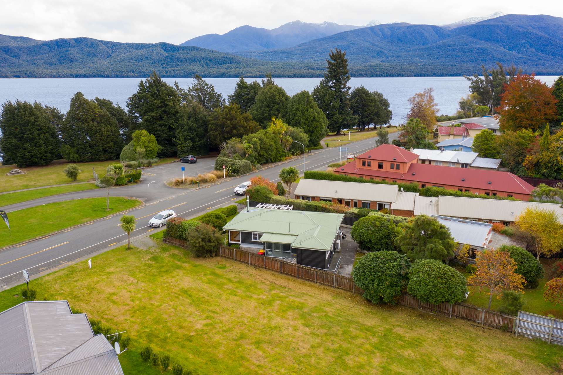 4 Lakefront Drive Te Anau_0