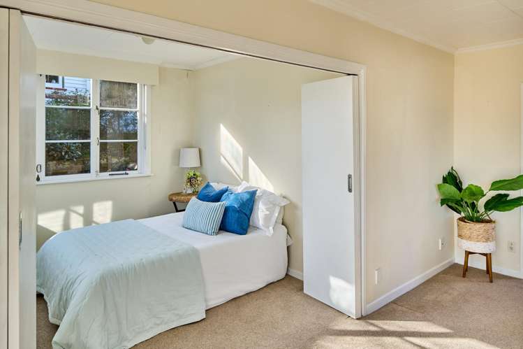 128 Mana Esplanade Paremata_5