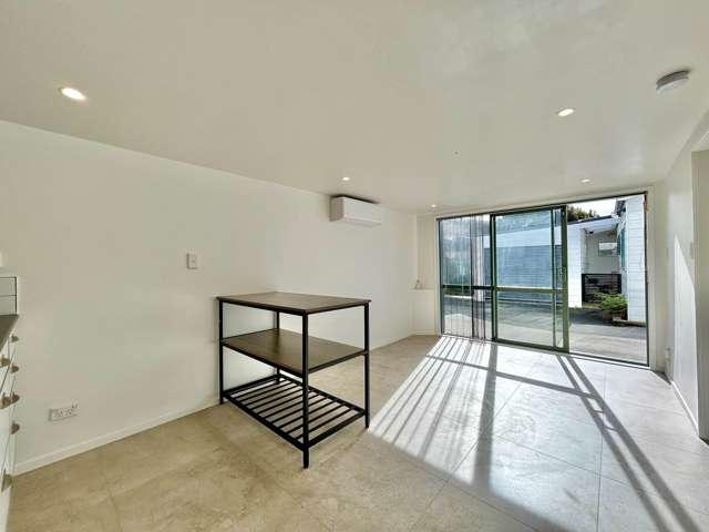 1/772 Whangaparaoa Road Manly_2