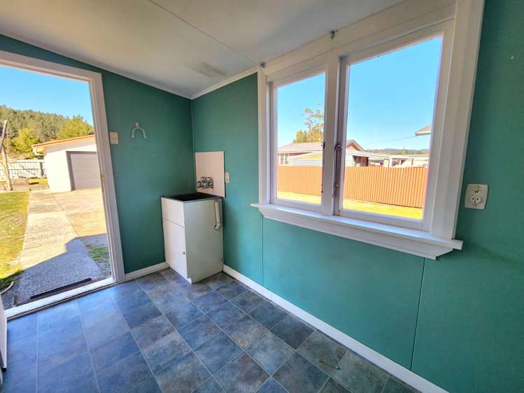 866 State Highway 7 Dobson_9
