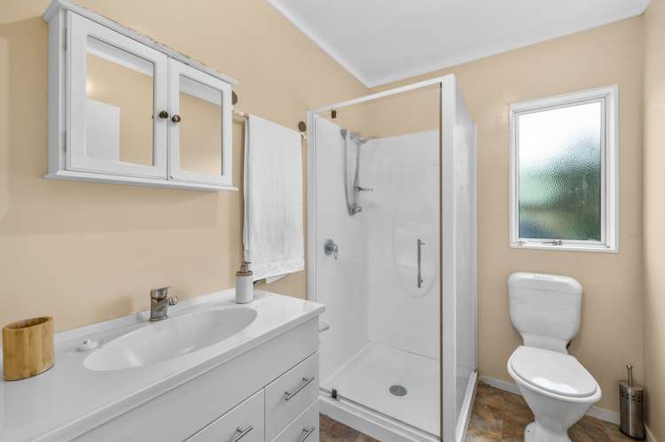 59 Wallace Crescent Glenholme_19