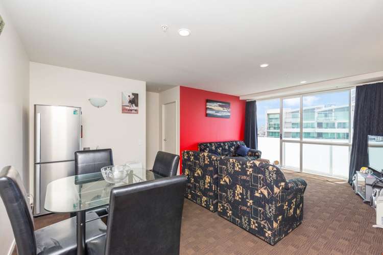 2207/10 Waterloo Quadrant Auckland Central_5