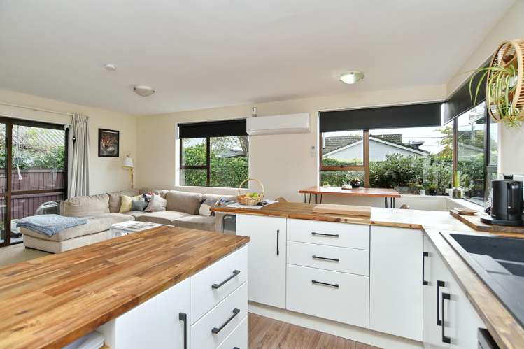 2/39 Randolph Street Woolston_8