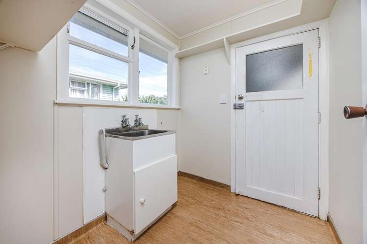 16 Gilbert road Otara_8