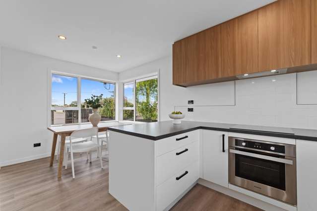 17 Roberts Road Hei Hei_2