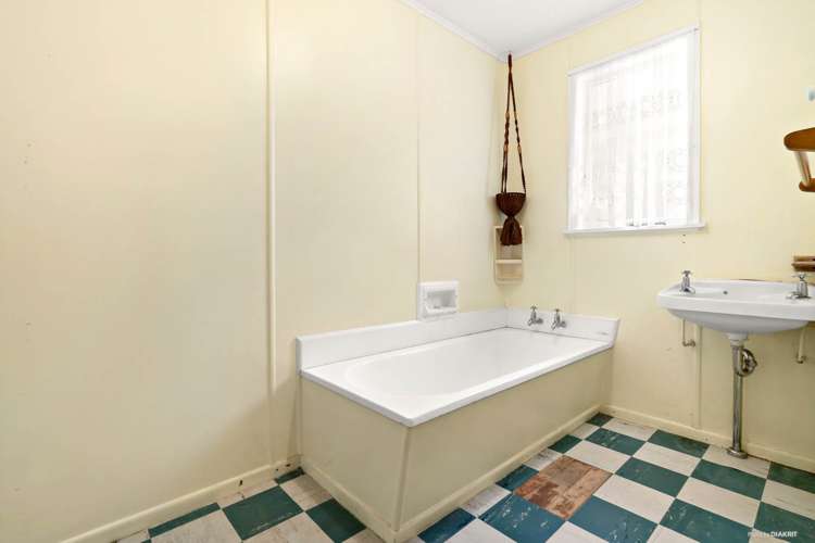 62 Leybourne Circle Glen Innes_19