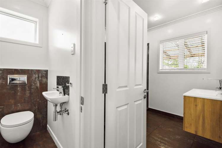 21 Balmain Road Birkenhead_10